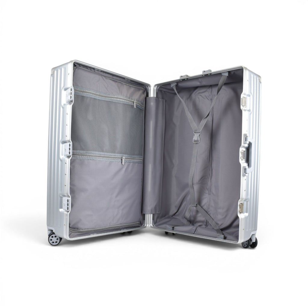 Atlas Premium luggage