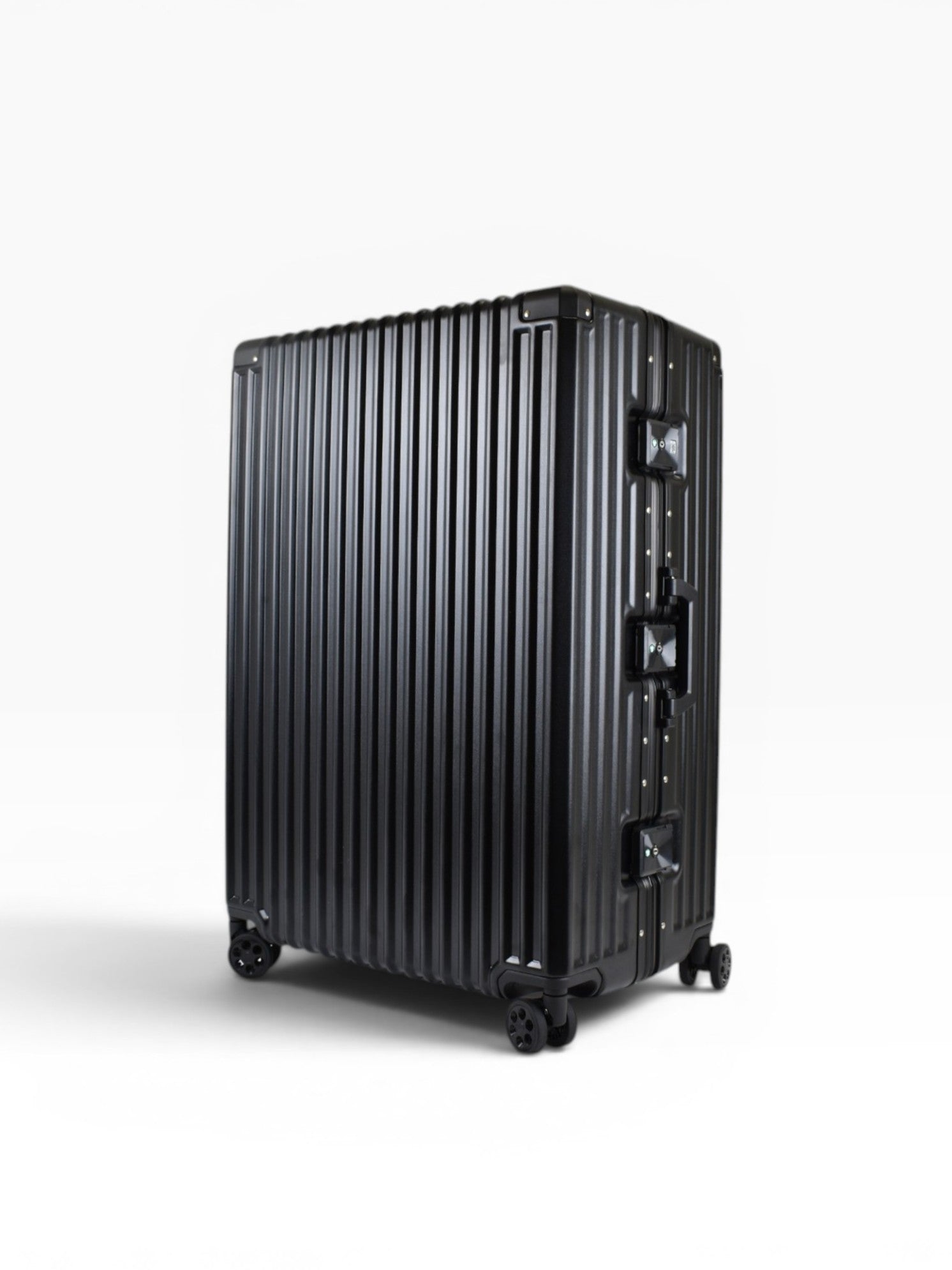 Atlas Premium luggage